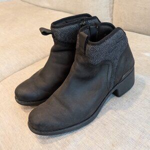 Merrell Women's Size 9.5 Chateau II Mid Pull Waterproof Boot